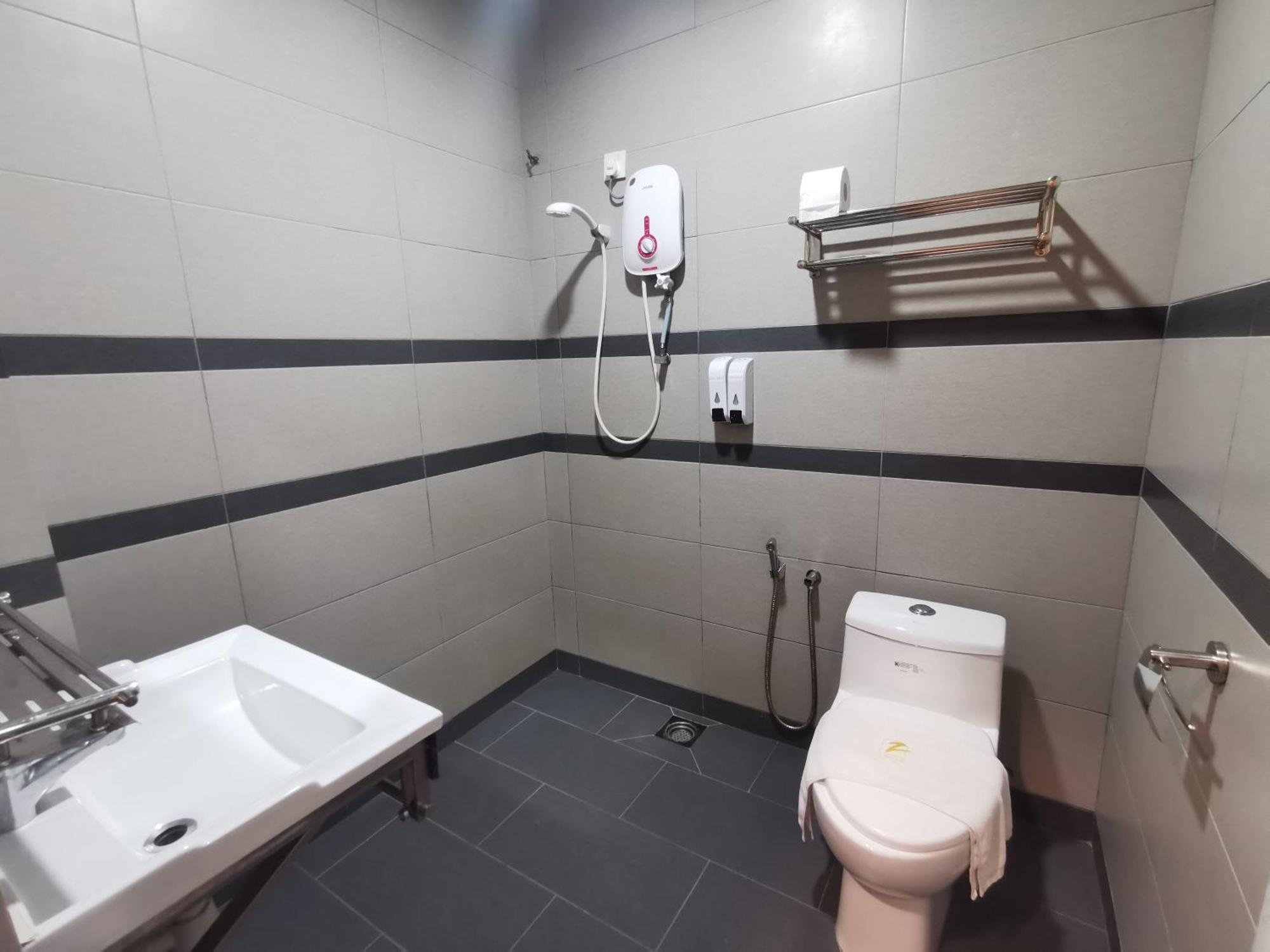 Zenz Hotel Kulai Eksteriør billede