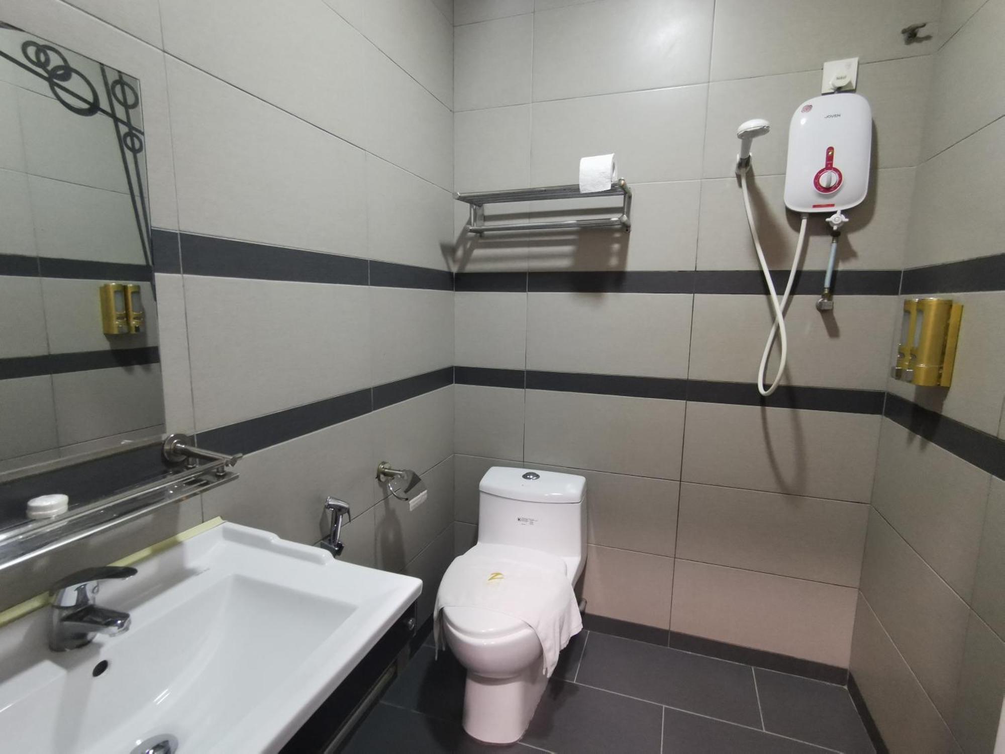 Zenz Hotel Kulai Eksteriør billede