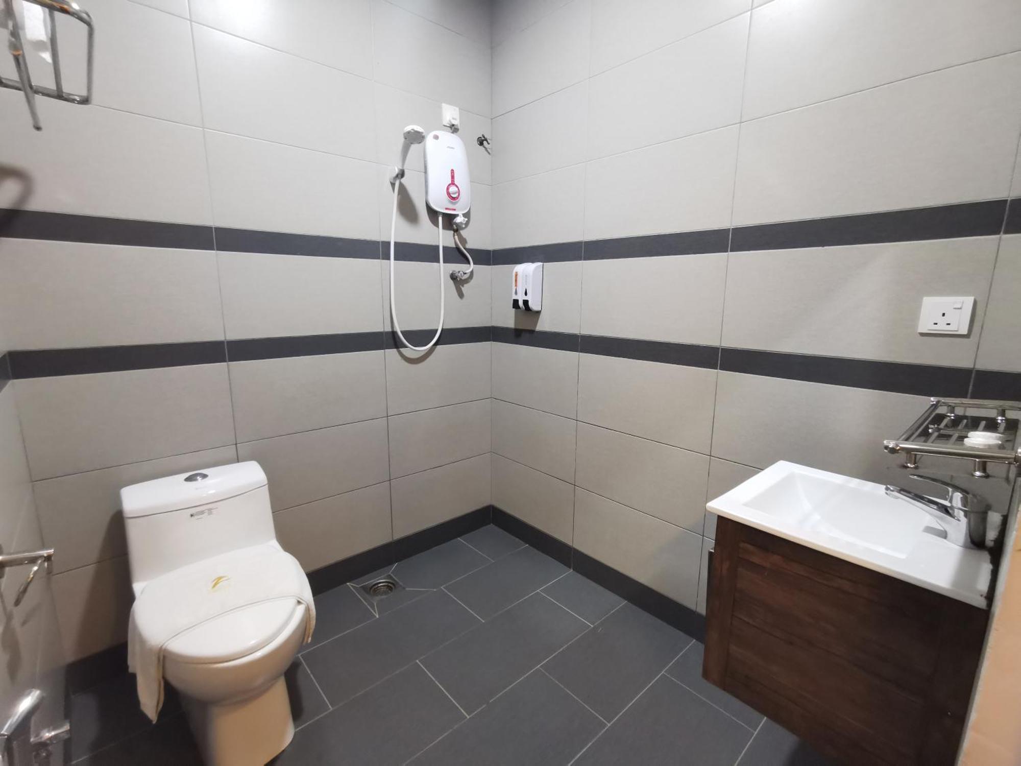 Zenz Hotel Kulai Eksteriør billede