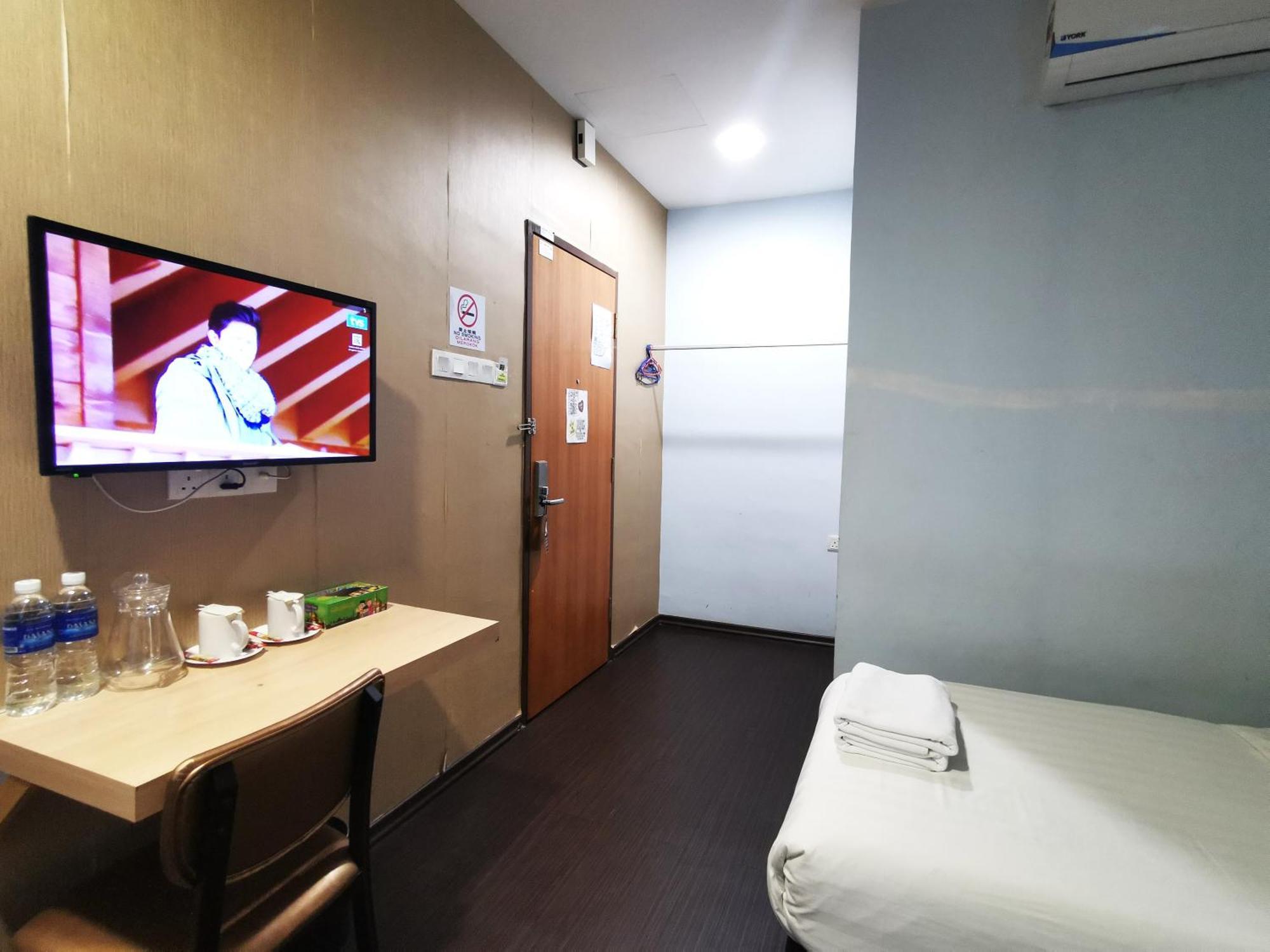 Zenz Hotel Kulai Eksteriør billede